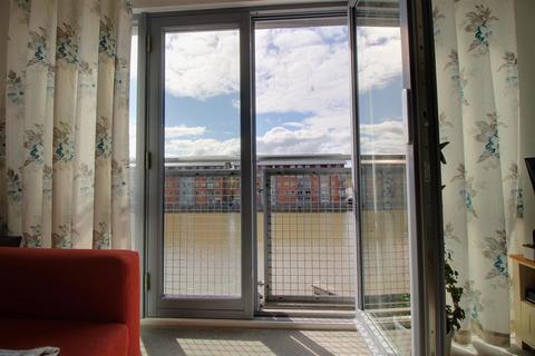 1 bedroom apartment for sale, Merchants Quay, Gloucester Docks