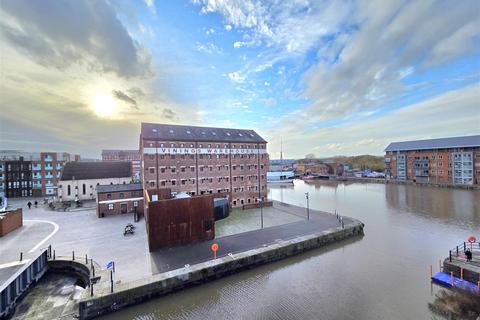 2 bedroom apartment for sale, Merchants Quay, Gloucester Docks