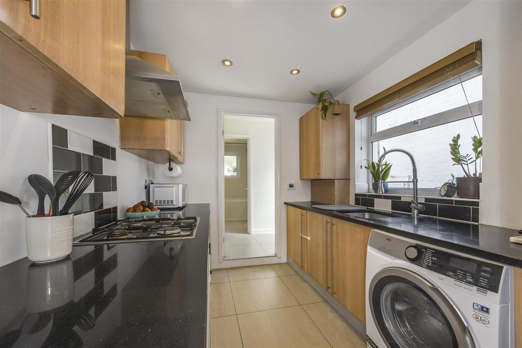 36 Byron Road -010.jpg