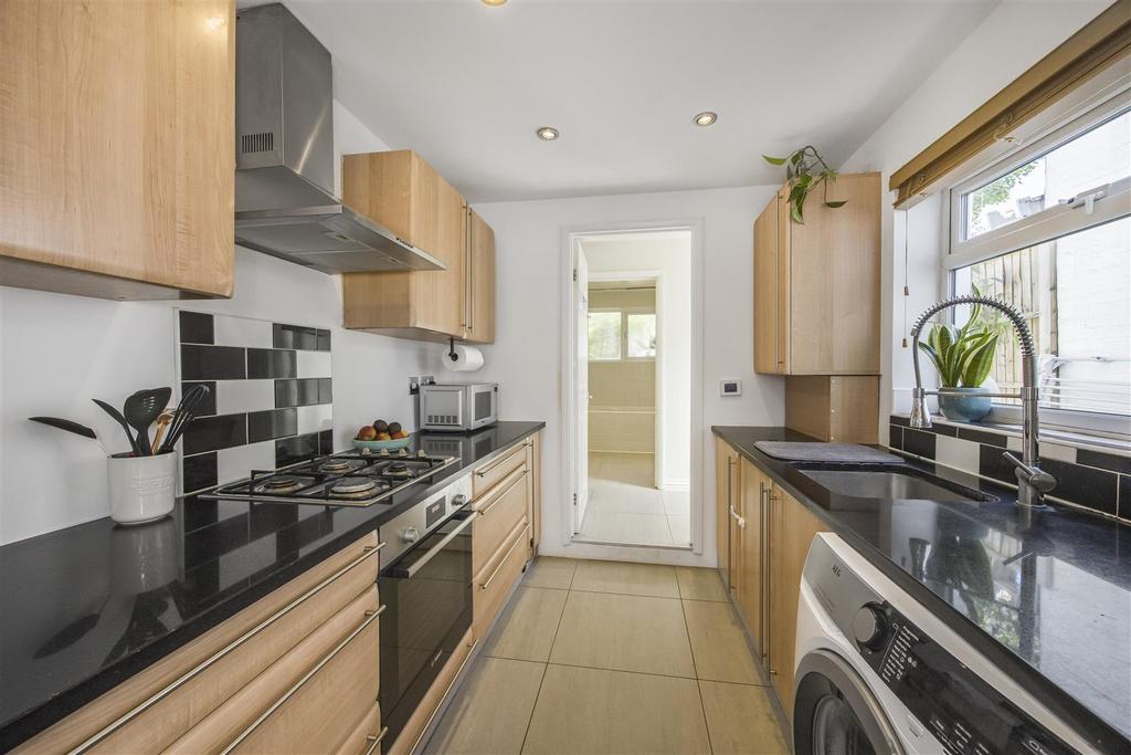 36 Byron Roadhttps://login3.vebraalto.com/# -012.j