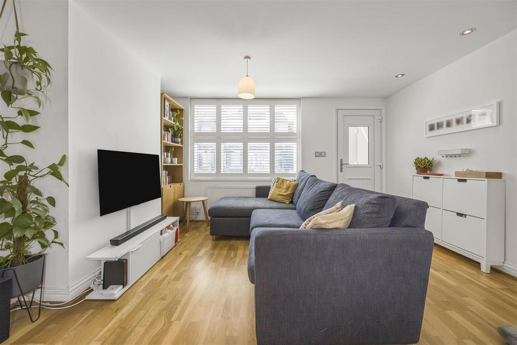 36 Byron Road -005.jpg