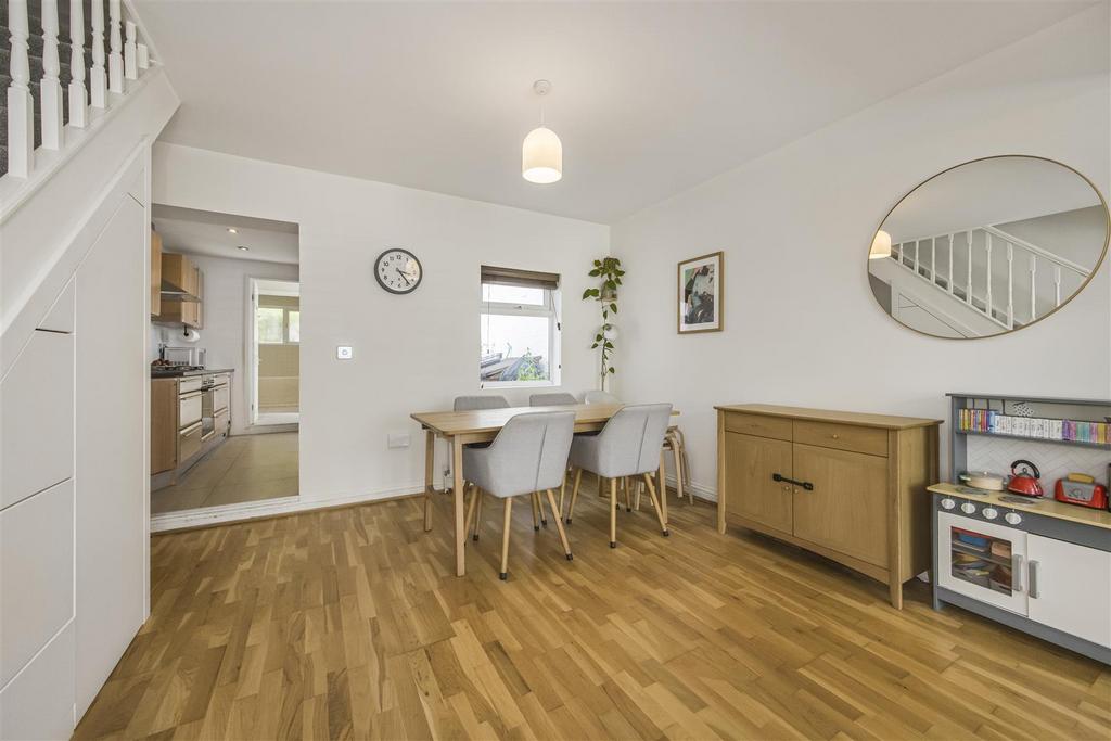 36 Byron Road -004.jpg