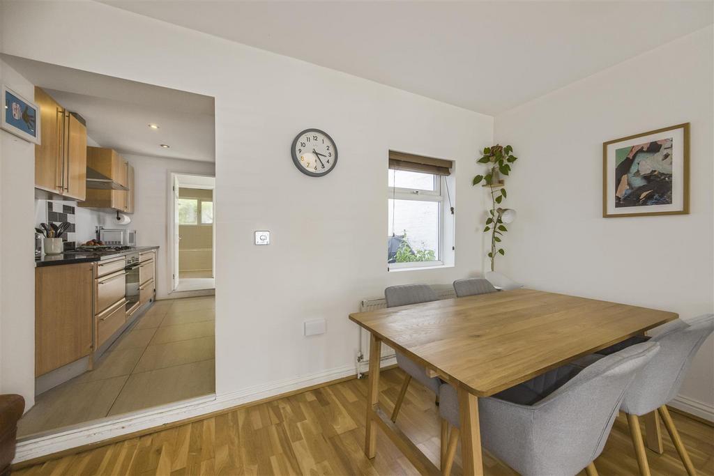 36 Byron Road -009.jpg