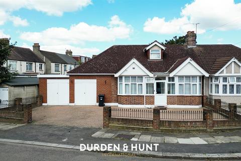 4 bedroom semi-detached bungalow for sale, Donington Avenue, Barkingside, IG6