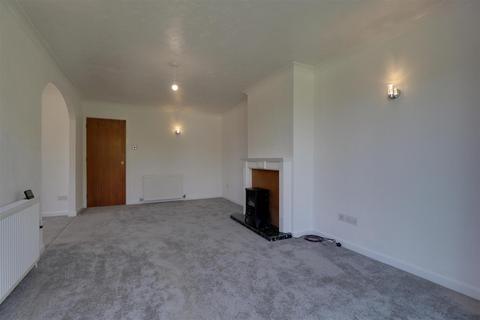 77 Derwent Close, Alsager, Stoke-on-trent, ST7 2EL