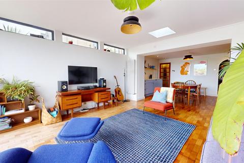 23 Eldon Terrace, Bristol, BS3 4NZ