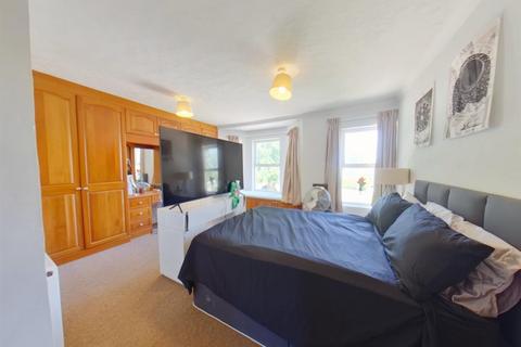 2 bedroom flat to rent, Catisfield Road, Fareham PO15