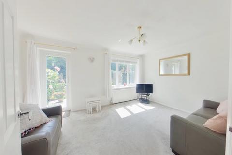 11 Bramham Moor, Fareham, PO14 3RU