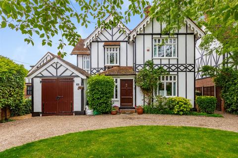 4 bedroom detached house for sale, Billericay Road, Herongate, Brentwood
