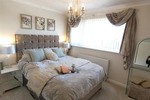 4 bedroom detached house for sale, Coalport Close, Cheadle, Stoke-On-Trent