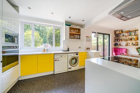 224 Bellingham Road, London, SE6 1EH