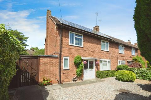 3 bedroom semi-detached house for sale, Ringwood Avenue, Newbold, Chesterfield, S41 8QR