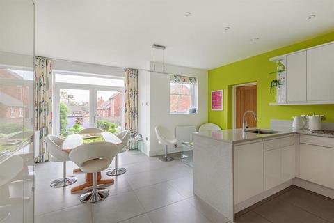 4 bedroom semi-detached house for sale, Foley Avenue, Beverley, East Yorkshire, HU17 8FA