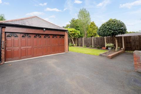 3 bedroom semi-detached house for sale, Birmingham New Road, Foxyards, Tipton