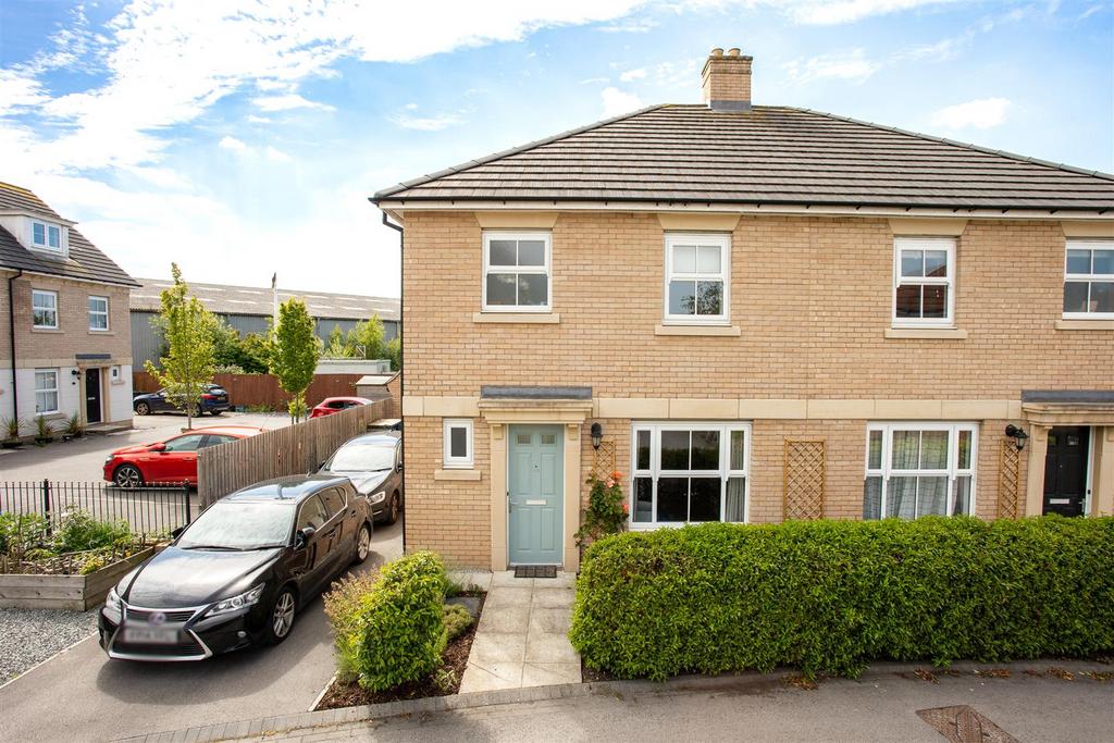 Miller Road, York, YO30 6QH 3 bed semidetached house for sale £375,000