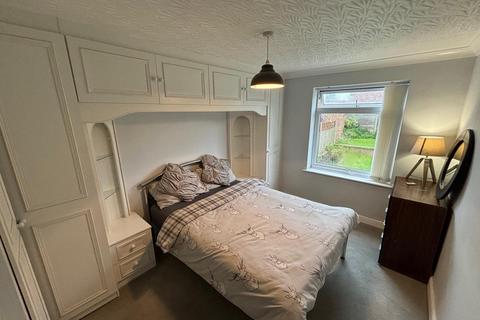 1 bedroom maisonette to rent, Feckenham Road, Astwood Bank, Redditch, B96 6DS
