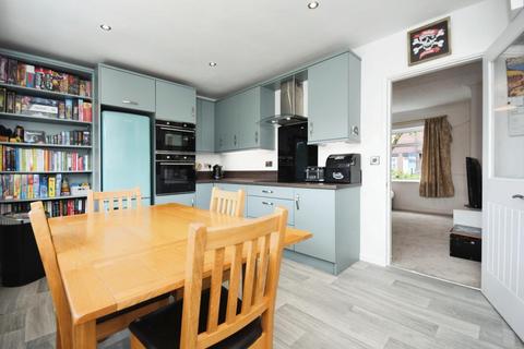 52 Tadcaster Road, Sheffield, S8 0RB
