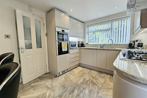 16 Oaklands Road, Etwall, Derby, DE65 6JD