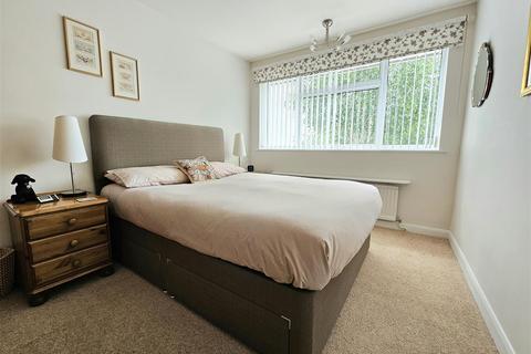 16 Oaklands Road, Etwall, Derby, DE65 6JD