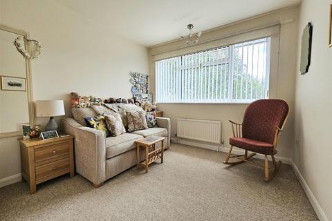 16 Oaklands Road, Etwall, Derby, DE65 6JD