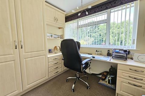 16 Oaklands Road, Etwall, Derby, DE65 6JD