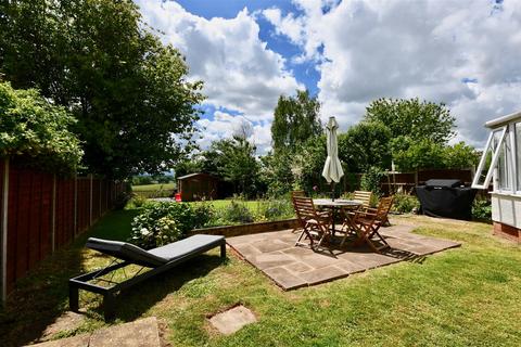 7 Quantock Way, Kingston St Mary, Taunton, TA2 8JG