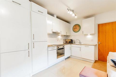 2 bedroom apartment for sale, 283 London Road, Camberley GU15