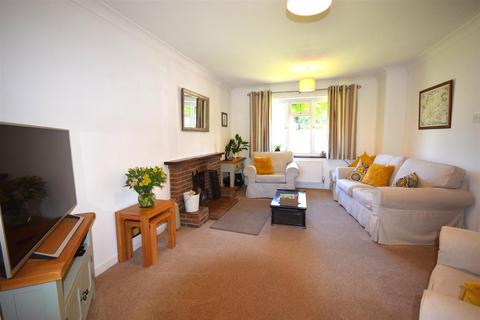 3 bedroom detached house for sale, Broadlands Close, Bentley, Farnham