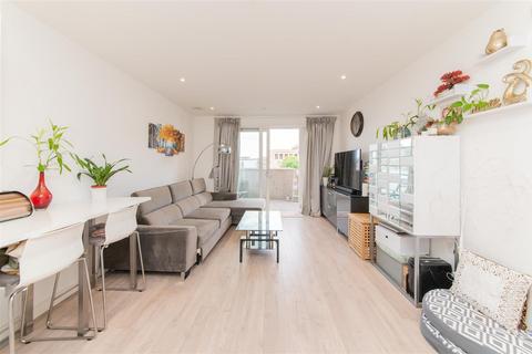 2 bedroom flat for sale, Damsel Walk, West Hendon, London