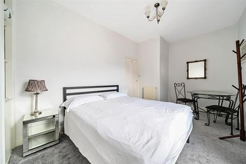 48 East John Walk, Exeter, EX1 2EP