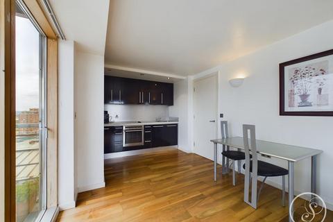 1 bedroom flat for sale, Whitehall Waterfront, Riverside Way, Leeds