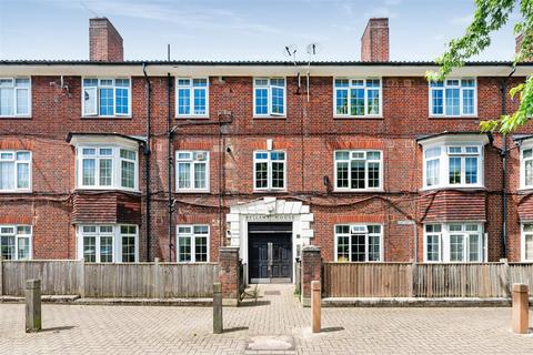 3 bedroom flat for sale, Garratt Lane, Tooting SW17