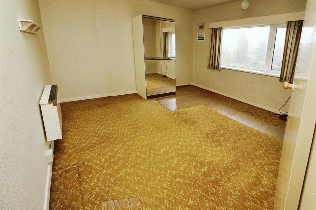 Front bedroom
