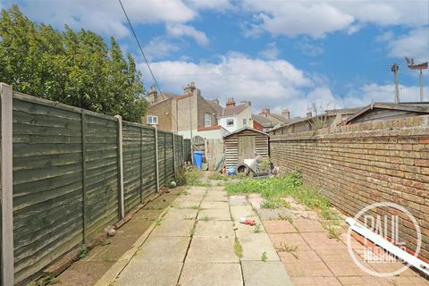 3 bedroom end of terrace house for sale, St. Leonards Road, Lowestoft, NR33