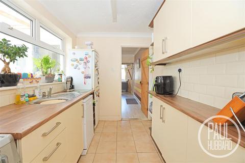 3 bedroom end of terrace house for sale, St. Peters Street, Lowestoft, NR32