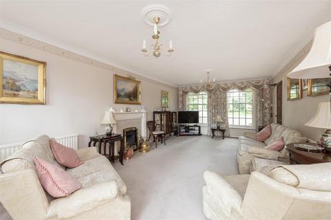 4 bedroom detached house for sale, Roundwood Park, Harpenden