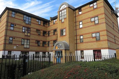 2 bedroom apartment to rent, Windsock Close, Surrey Quays