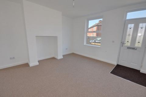 2 bedroom terraced house to rent, Westfields, Castleford, WF10