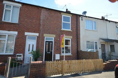 2 bedroom terraced house to rent, Westfields, Castleford, WF10