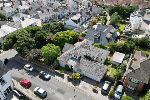 4 bedroom detached bungalow for sale, Vapron Road, Plymouth PL3