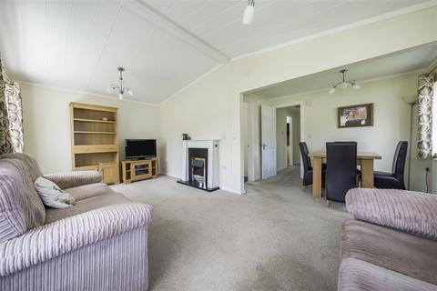 2 bedroom detached house for sale, Meadow Close, Bricket Wood, St. Albans