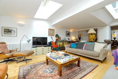 130 Lordship Road, London, N16 0QL