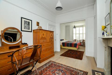 130 Lordship Road, London, N16 0QL