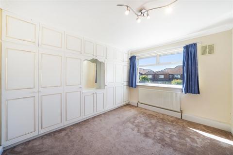 25 Carlton Avenue West, Wembley, HA0 3RE
