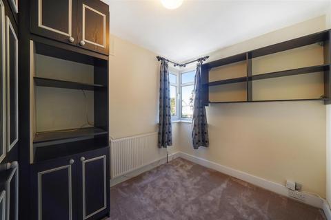 25 Carlton Avenue West, Wembley, HA0 3RE