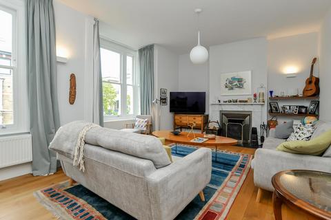 4 bedroom end of terrace house for sale, Darville Road, London