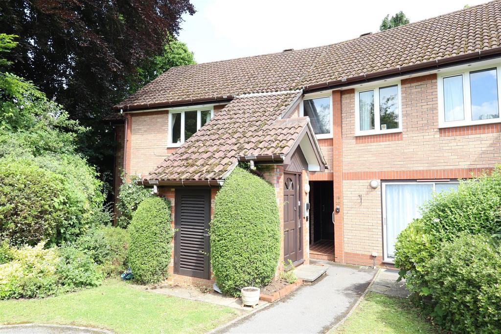 The Cloisters, Priest Hill, Caversham 1 bed retirement property for