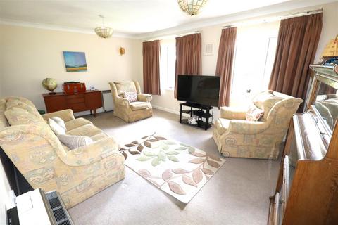 1 bedroom retirement property for sale, The Cloisters, Priest Hill, Caversham