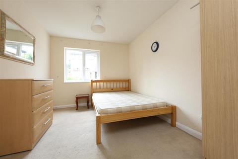 1 bedroom apartment to rent, Pearl Court, Heton Gardens, Hendon, London, NW4