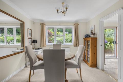 154 Princess Drive, Seaford, BN25 2TS